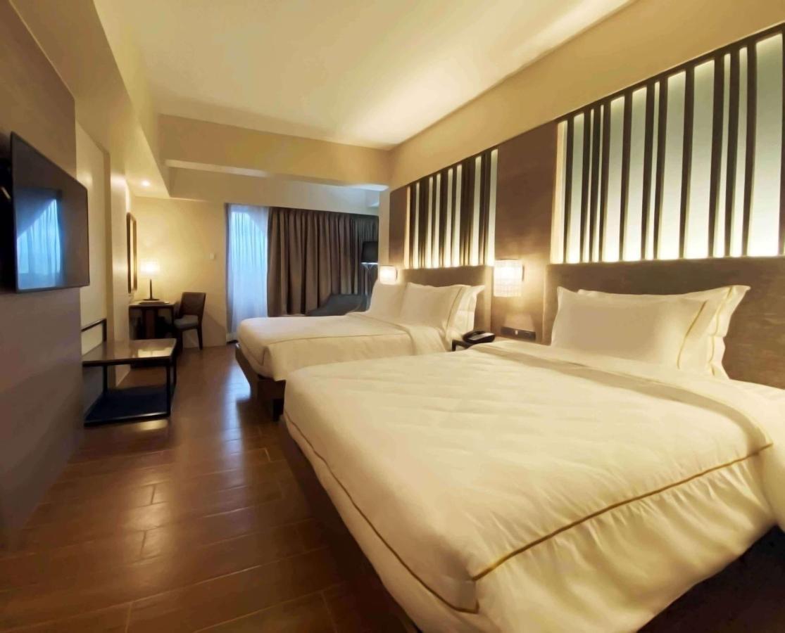 The Aurora Subic Hotel Managed By Hii 奥隆阿波 外观 照片